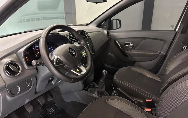 imagem-https://www.socarrao.com.br/sc-vehicle-images-prod/4355702/1792009506212-8560465_10_B_7605971694.jpeg