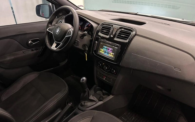 imagem-https://www.socarrao.com.br/sc-vehicle-images-prod/4355702/1792009506219-8560465_13_B_94f4471b3c.jpeg