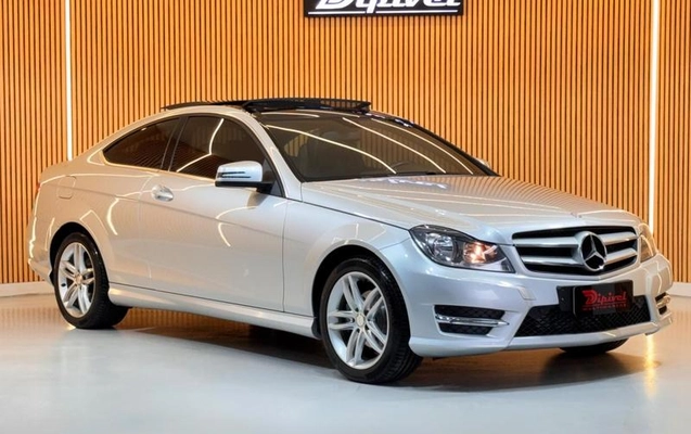 imagem-https://www.socarrao.com.br/sc-vehicle-images-prod/4355703/1792009552302-8566800_5_B_56ae0549a8.jpeg