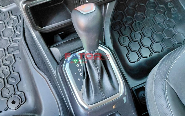imagem-https://www.socarrao.com.br/sc-vehicle-images-prod/4355706/1792009575345-669aee78c8c0473c8dadfdc80fe0bc2c_1792009371900.jpg