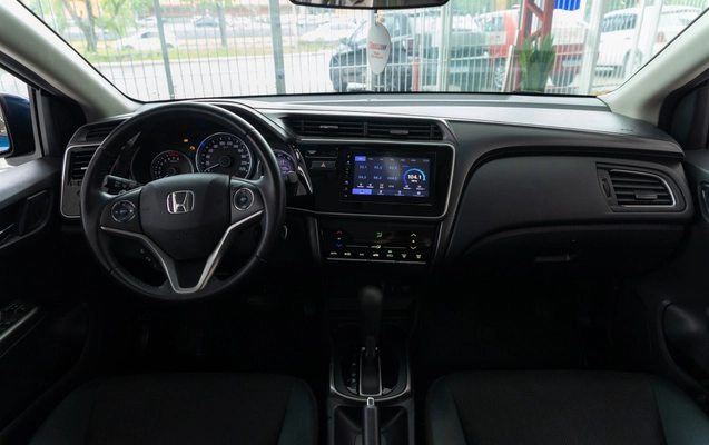 imagem-https://www.socarrao.com.br/sc-vehicle-images-prod/4355805/1792156879827-9nk4shnZrYzKcP0M6Q549XC5VvjhEiYi.jpg
