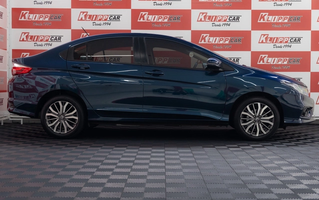 imagem-https://www.socarrao.com.br/sc-vehicle-images-prod/4355805/1792156879827-aRNRaZ61zuiS67mqdKWJ9uZyHn6Wetxq.jpg
