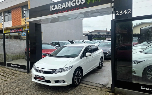 imagem-https://www.socarrao.com.br/sc-vehicle-images-prod/4355901/1792010524817-8fe7a405-8e6d-4b37-9dd9-6357d8169475.jpg