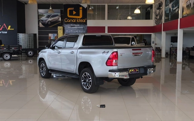 imagem-https://www.socarrao.com.br/sc-vehicle-images-prod/4355914/1792010582374-c6e98370db6d47d59df1b2c19f0c9e91_1792010560692.jpg