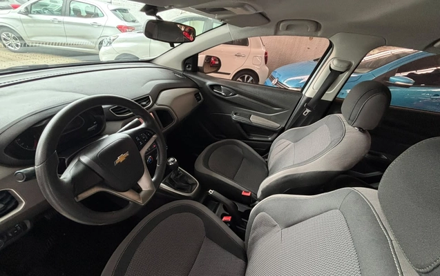 imagem-https://www.socarrao.com.br/sc-vehicle-images-prod/4355923/1792010627850-UFJJU01BIFhVWFUgNC5qcGc.jpg
