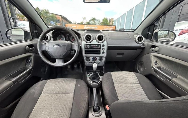 imagem-https://www.socarrao.com.br/sc-vehicle-images-prod/4355924/1792010656329-8540854_3_B_df9bce95fa.jpeg