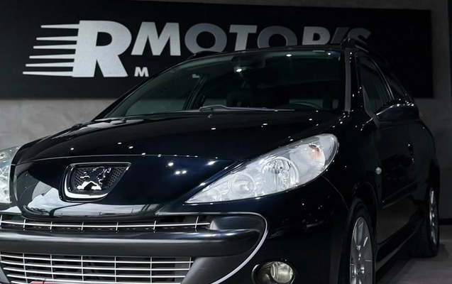 imagem-https://www.socarrao.com.br/sc-vehicle-images-prod/4355929/1792010677188-73ee6309-08ec-4e59-a67a-9ba1eae5b219.jpg