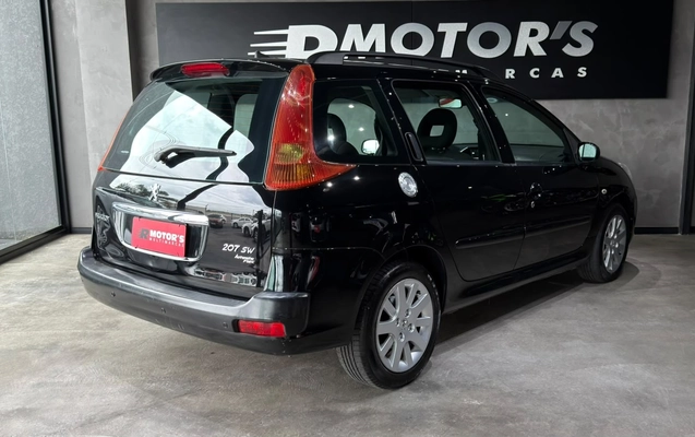 imagem-https://www.socarrao.com.br/sc-vehicle-images-prod/4355929/1792010677191-e6d54c57-47de-4c3c-bd3d-df16b1fe8721.jpg