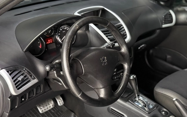 imagem-https://www.socarrao.com.br/sc-vehicle-images-prod/4355929/1792010677194-0414a44b-4ed7-4c32-9e88-f034a4bcf551.jpg