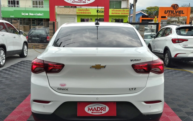 imagem-https://www.socarrao.com.br/sc-vehicle-images-prod/4355947/1792010762378-003_59a8e6638e47a4c3858ea7f337ac0075.jpg