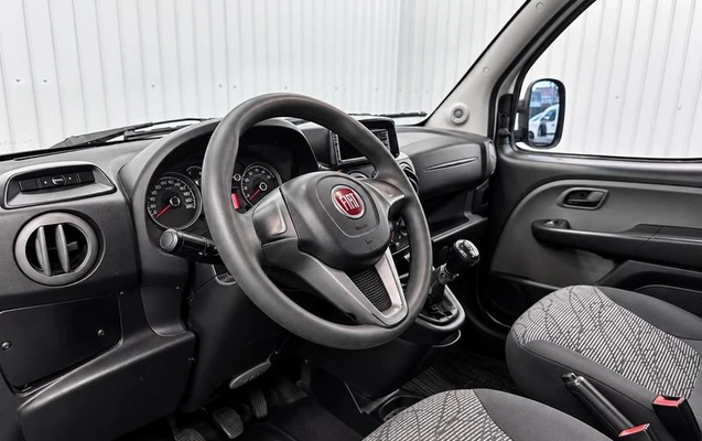 imagem-https://www.socarrao.com.br/sc-vehicle-images-prod/4355967/1792010894640-8571398_8_B_c99daf5e47.jpeg