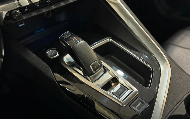 imagem-https://www.socarrao.com.br/sc-vehicle-images-prod/4355973/1792521223584-8571555_12_B_f77d6440dd.jpeg