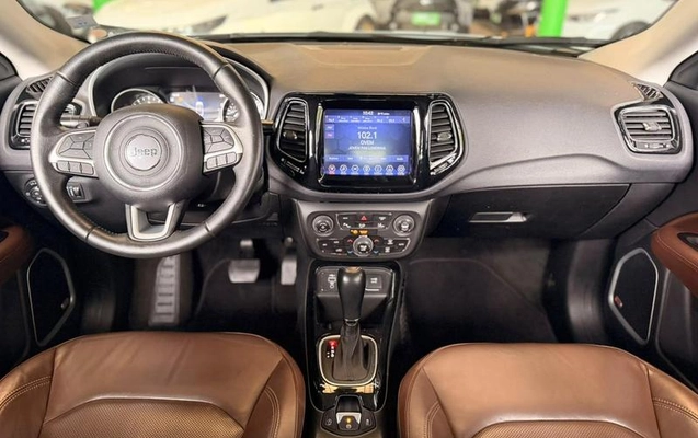 imagem-https://www.socarrao.com.br/sc-vehicle-images-prod/4355986/1792425137558-8542255_6_B_b1b2fa09b8.jpeg