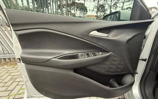 imagem-https://www.socarrao.com.br/sc-vehicle-images-prod/4356015/1792076195120-8545484_9_B_c412b78841.jpeg