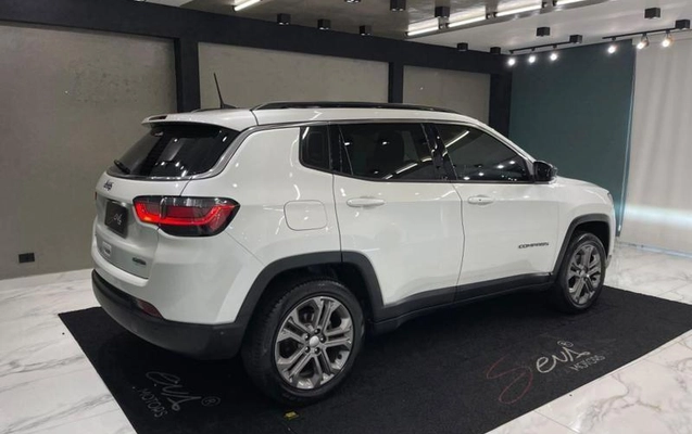 imagem-https://www.socarrao.com.br/sc-vehicle-images-prod/4356090/1792011433866-8562012_2_B_80d2b816aa.jpeg
