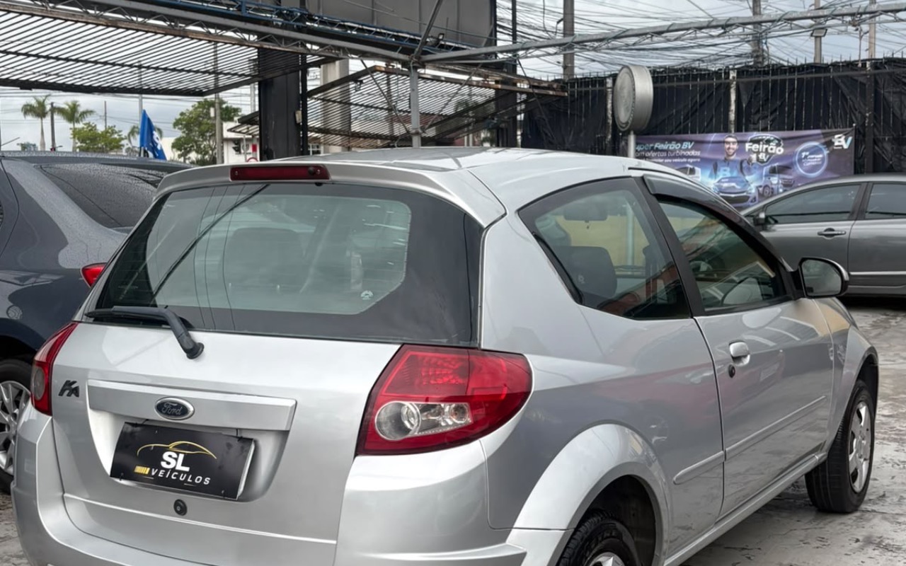 imagem-https://www.socarrao.com.br/sc-vehicle-images-prod/4356409/1792012746722-ZDUyYmZmMmUtMTQ0YS00NDVkLWEyYmMtNTAwNjZhMmE0MjcxLmpwZWc.jpeg