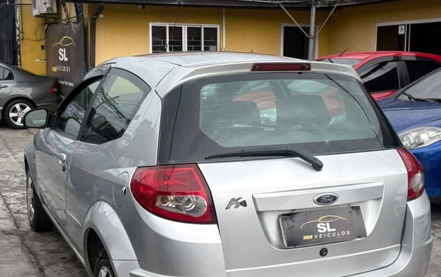 imagem-https://www.socarrao.com.br/sc-vehicle-images-prod/4356409/1792012747450-YmZjZGE3OGYtMDUwYy00MzMyLWJiMDUtMWNmM2U3NDQzZWU4LmpwZWc.jpeg