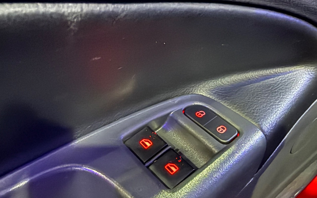 imagem-https://www.socarrao.com.br/sc-vehicle-images-prod/4356656/1792013967698-SU1HXzExOTguanBlZw.jpeg