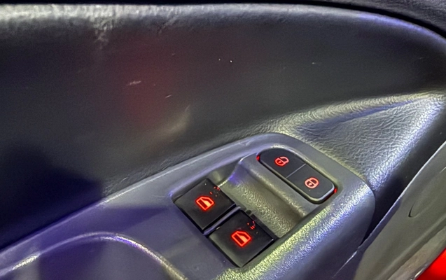 imagem-https://www.socarrao.com.br/sc-vehicle-images-prod/4356656/1792013967698-SU1HXzExOTguanBlZw.jpeg