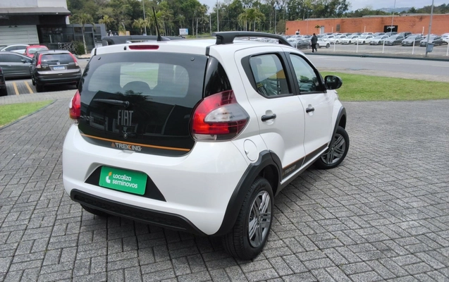 imagem-https://www.socarrao.com.br/sc-vehicle-images-prod/4356911/1792015285515-1_120459.jpg