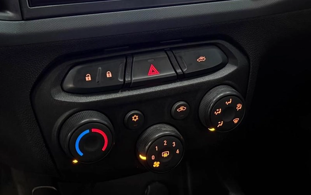 imagem-https://www.socarrao.com.br/sc-vehicle-images-prod/4357085/1792176539237-8571698_11_B_a3f2a7a2da.jpeg