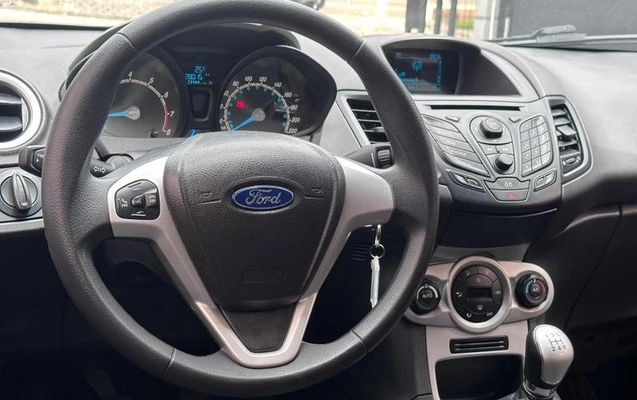 imagem-https://www.socarrao.com.br/sc-vehicle-images-prod/4357162/1792018058448-8563614_13_B_413c542df6.jpeg