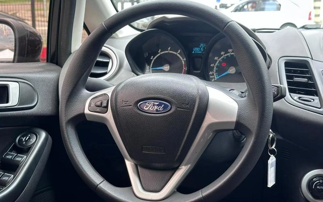 imagem-https://www.socarrao.com.br/sc-vehicle-images-prod/4357162/1792018058450-8563614_9_B_33256a3d3b.jpeg