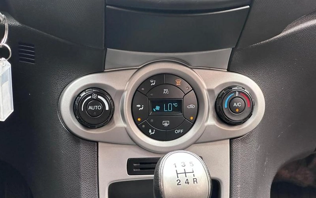 imagem-https://www.socarrao.com.br/sc-vehicle-images-prod/4357162/1792018058458-8563614_10_B_14d2900047.jpeg