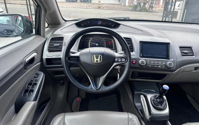 imagem-https://www.socarrao.com.br/sc-vehicle-images-prod/4357166/1792240448630-8571800_7_B_7b241c22df.jpeg