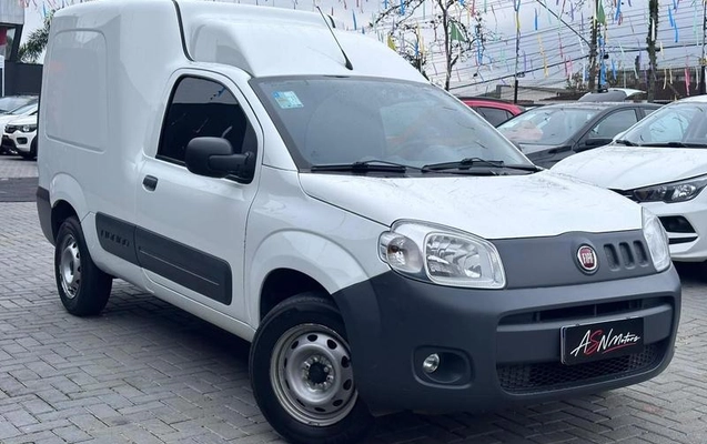 imagem-https://www.socarrao.com.br/sc-vehicle-images-prod/4357177/1792769105776-8539392_7_B_3a3104f4a5.jpeg