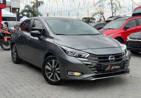 Nissan VERSA SR 1.6 16V Flex Aut. 2025 Cinza — foto 1 de 3