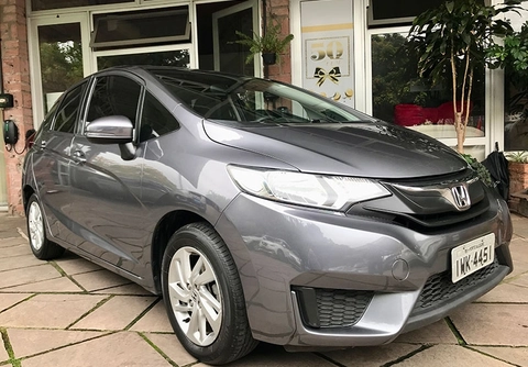 Honda Fit 2015 Cinza — foto 1 de 3
