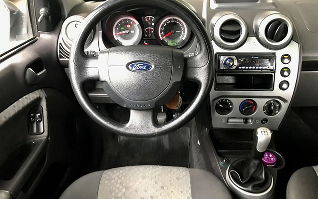 imagem-https://www.socarrao.com.br/sc-vehicle-images-prod/4357914/1792100771415-JcExG3H0NSeh5ReN8j3T7GgicWWOpP4U.jpg
