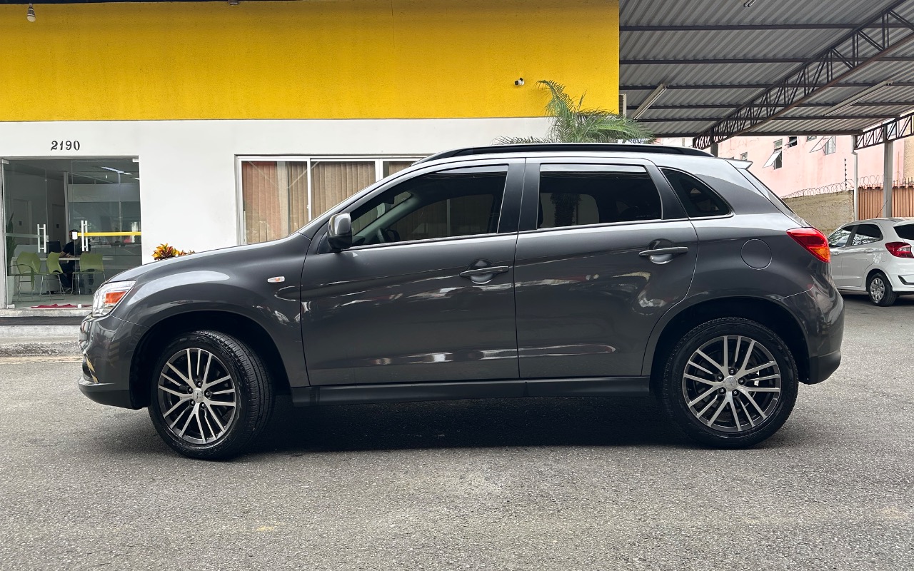 imagem-https://www.socarrao.com.br/sc-vehicle-images-prod/4357923/1792026480501-SU1HXzE0MDguanBlZw.jpeg