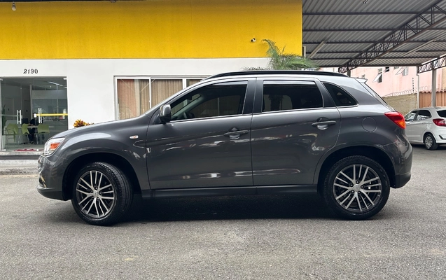 imagem-https://www.socarrao.com.br/sc-vehicle-images-prod/4357923/1792026480501-SU1HXzE0MDguanBlZw.jpeg