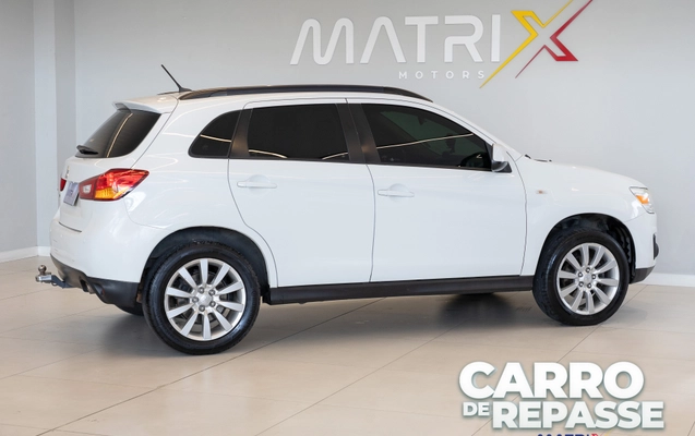 imagem-https://www.socarrao.com.br/sc-vehicle-images-prod/4358396/1792526568696-003_596183-c50f9c7dfecd91b0d5fb7bba86ac9707.jpg