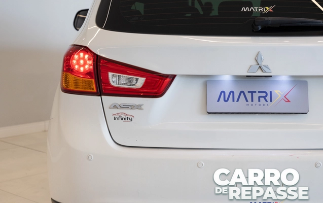 imagem-https://www.socarrao.com.br/sc-vehicle-images-prod/4358396/1792526568697-003_596183-6c0b692203fc0859b3c8db0416c4291e.jpg