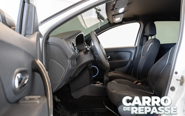 imagem-https://www.socarrao.com.br/sc-vehicle-images-prod/4358473/1792032706923-003_595435-a288ee1eb07ee29cc9a8ca9c5d5988d8.jpg