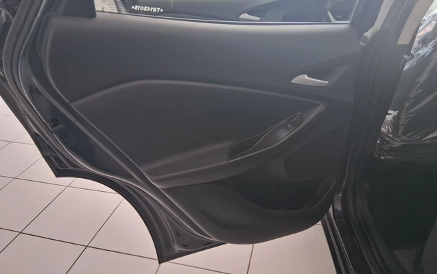 imagem-https://www.socarrao.com.br/sc-vehicle-images-prod/4358746/1792036533347-2_024443.jpg