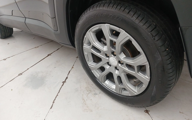 imagem-https://www.socarrao.com.br/sc-vehicle-images-prod/4359315/1792037855056-1_023625.jpg