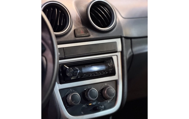 imagem-https://www.socarrao.com.br/sc-vehicle-images-prod/4361558/1792063941403-1_103846.jpg