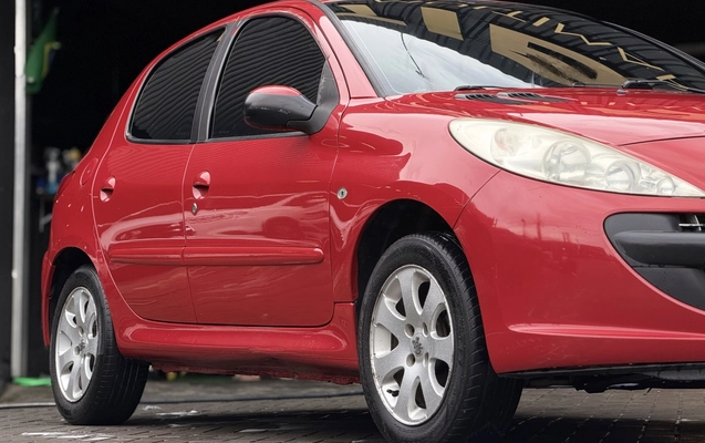 imagem-https://www.socarrao.com.br/sc-vehicle-images-prod/4361565/1792064487915-1_102418.jpg
