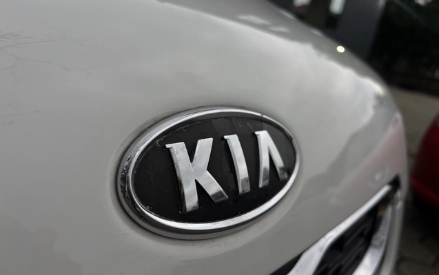 imagem-https://www.socarrao.com.br/sc-vehicle-images-prod/4361569/1792064778705-1_083235.jpg
