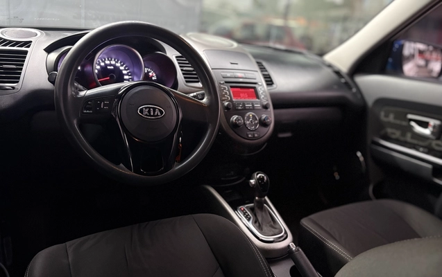 imagem-https://www.socarrao.com.br/sc-vehicle-images-prod/4361569/1792064778730-1_083300.jpg