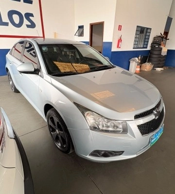 imagem-https://www.socarrao.com.br/sc-vehicle-images-prod/4361577/1792065518426-640_480_chevrolet-cruze-lt-1-8-16v-ecotec-flex-12-12-d135ea-2.jpg