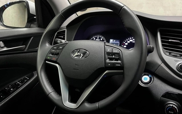 imagem-https://www.socarrao.com.br/sc-vehicle-images-prod/4361579/1792065518227-ec01d426-2a54-40f4-b553-34101c221575.jpg