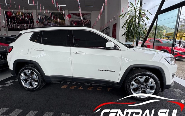 imagem-https://www.socarrao.com.br/sc-vehicle-images-prod/4361582/1792065668903-60e5f7e3b6264a77b6379d945460d420_1792065575595.jpg
