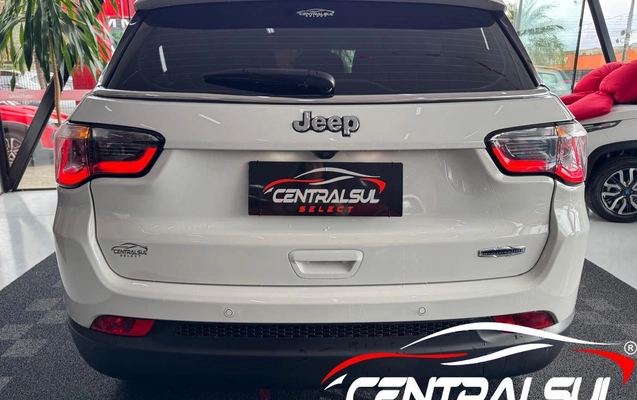 imagem-https://www.socarrao.com.br/sc-vehicle-images-prod/4361582/1792065668910-2c20eb30015d4c109dcaad8576e71ccb_1792065575625.jpg