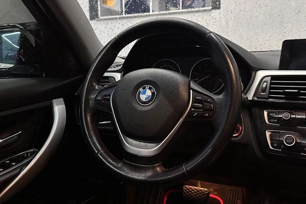 imagem-https://www.socarrao.com.br/sc-vehicle-images-prod/4361587/1792690440842-8569996_14_B_7a012dd2f9.jpeg