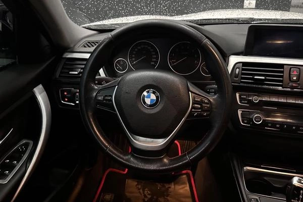 imagem-https://www.socarrao.com.br/sc-vehicle-images-prod/4361587/1792690440844-8569996_15_B_0ce9991585.jpeg